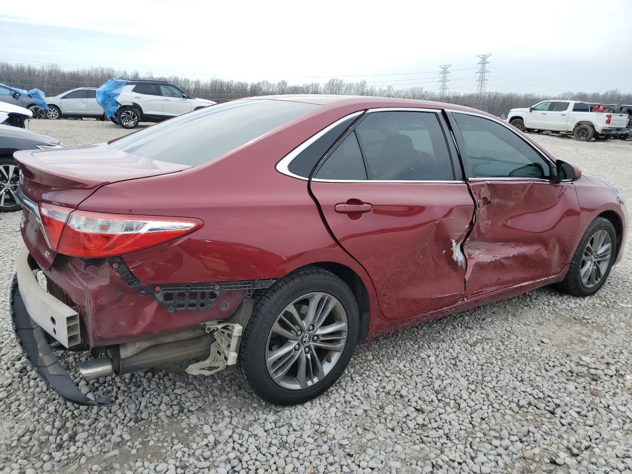 2017 TOYOTA CAMRY LE - Фото 3