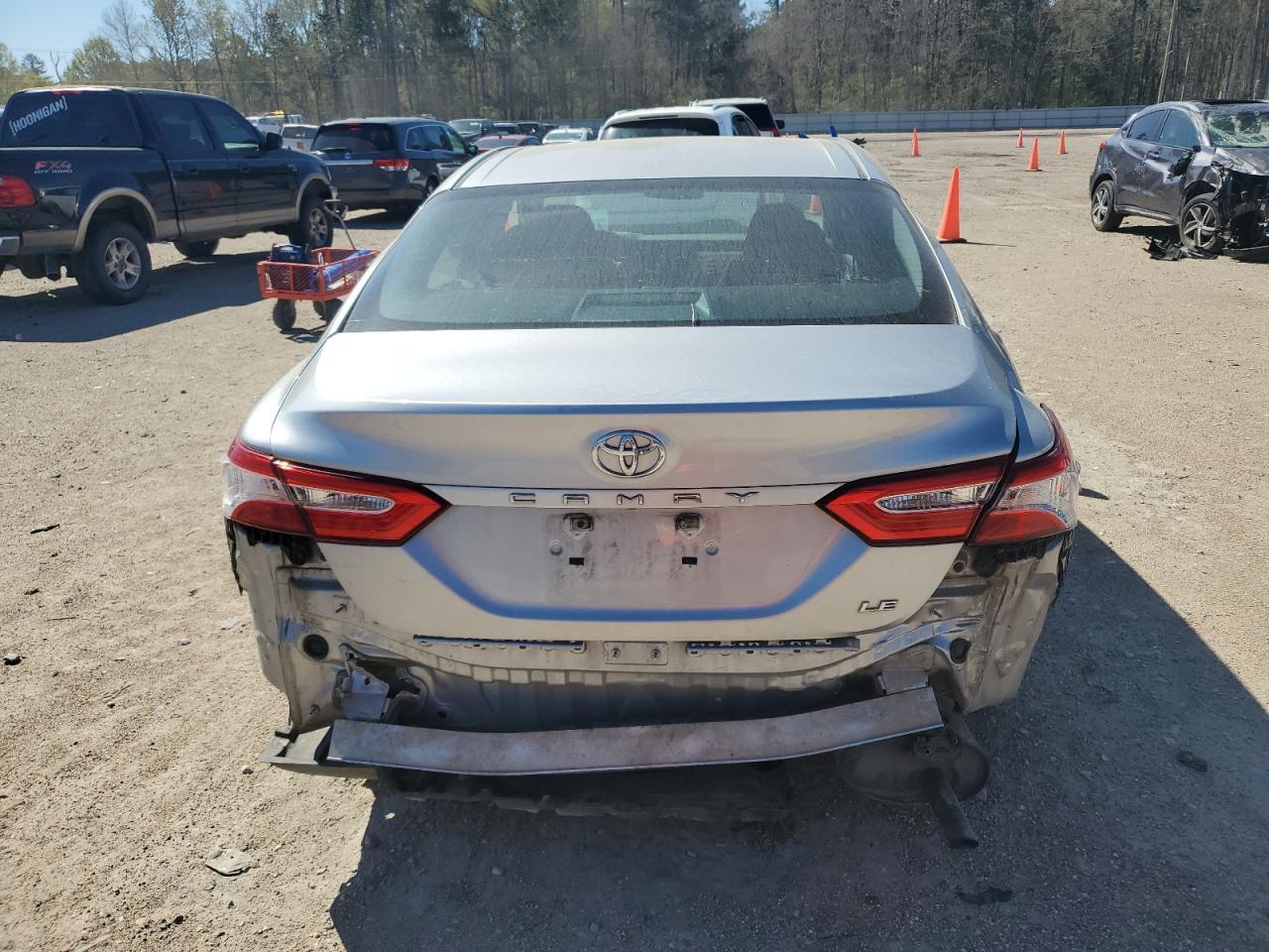 2018 TOYOTA CAMRY L - Фото 6