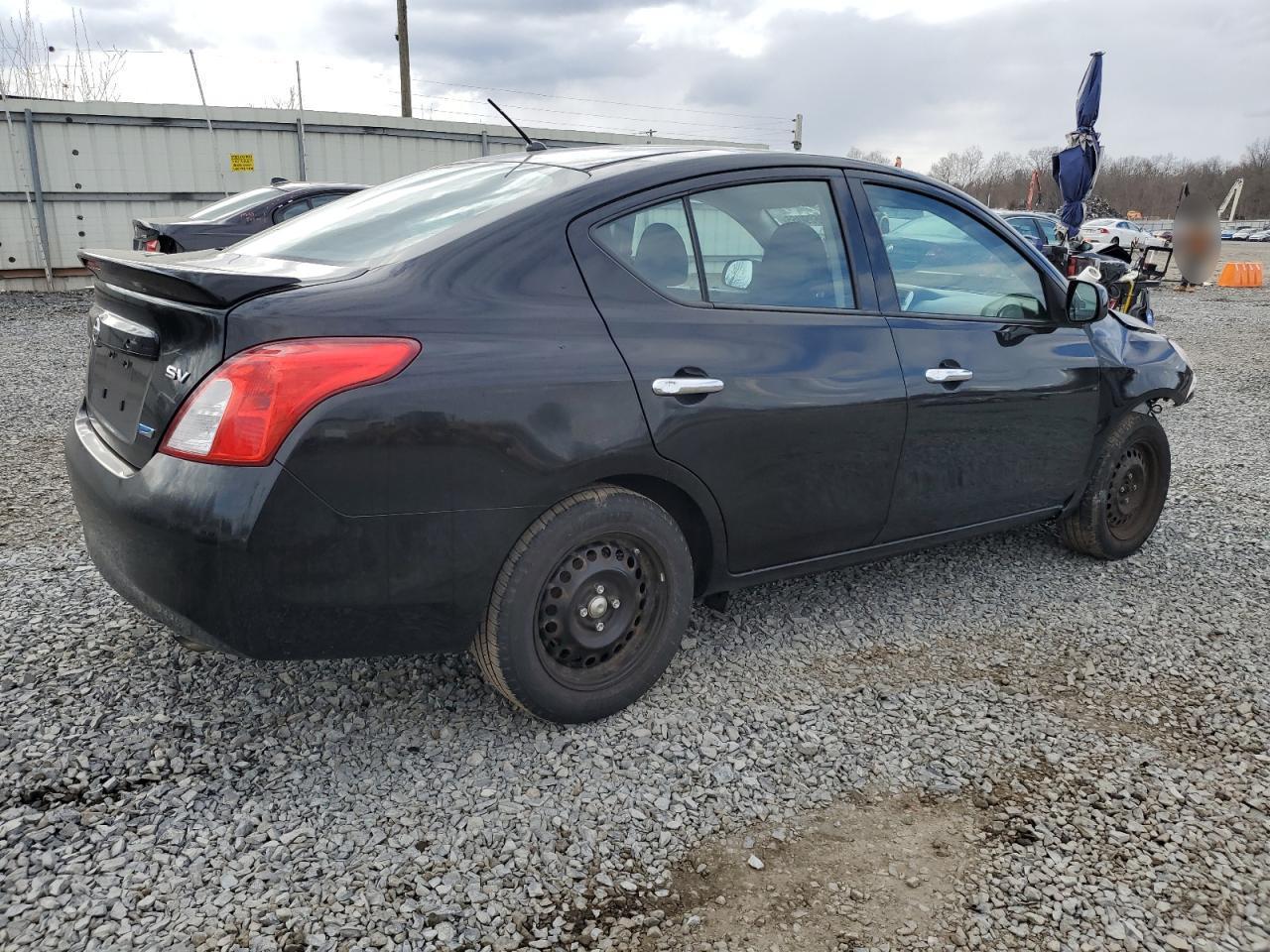 2014 NISSAN VERSA S - Image 3