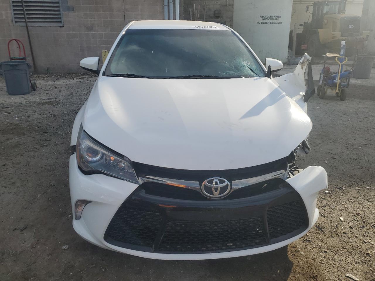 2016 TOYOTA CAMRY LE - Фото 5