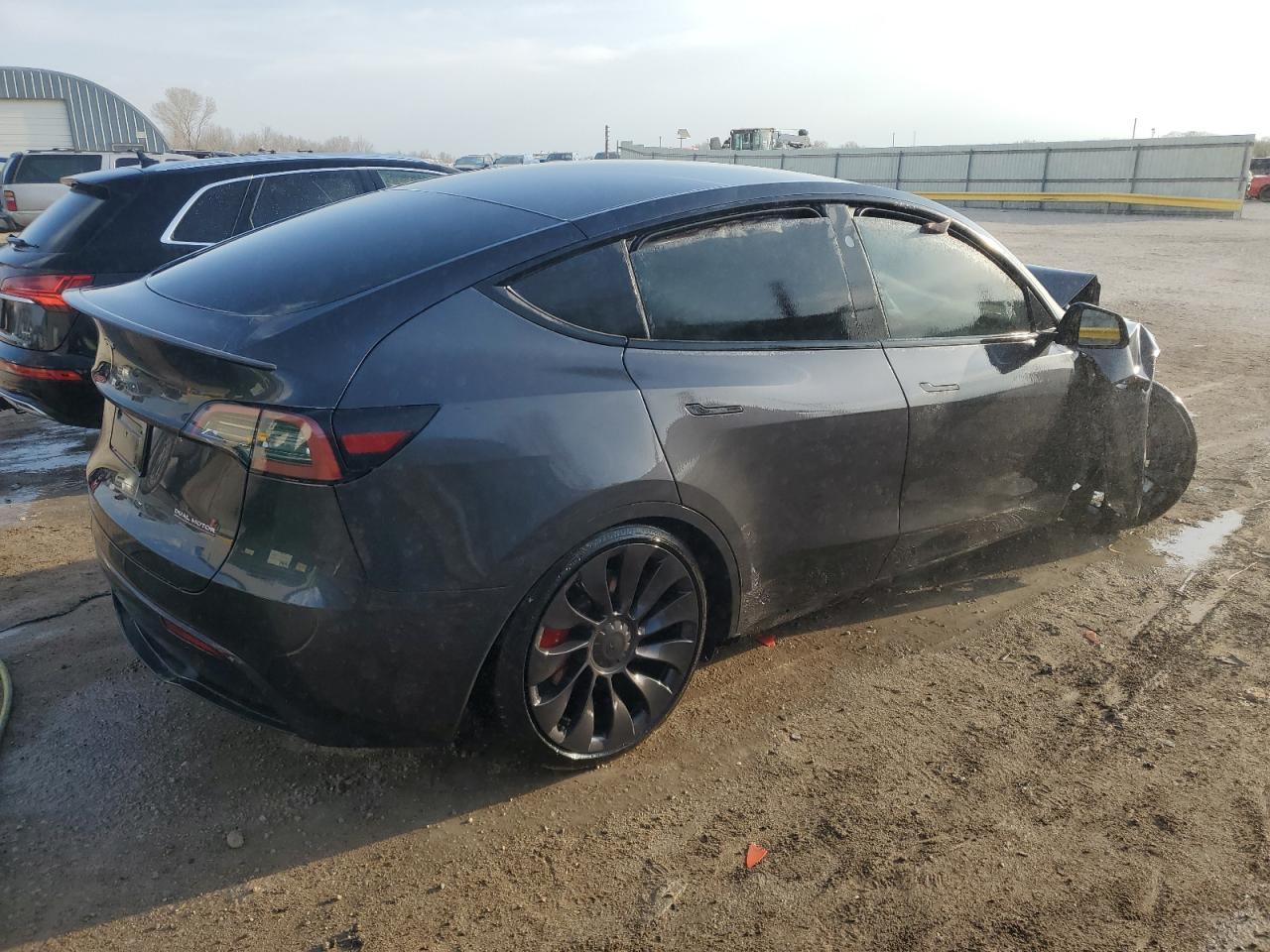 2024 TESLA MODEL Y - Image 3