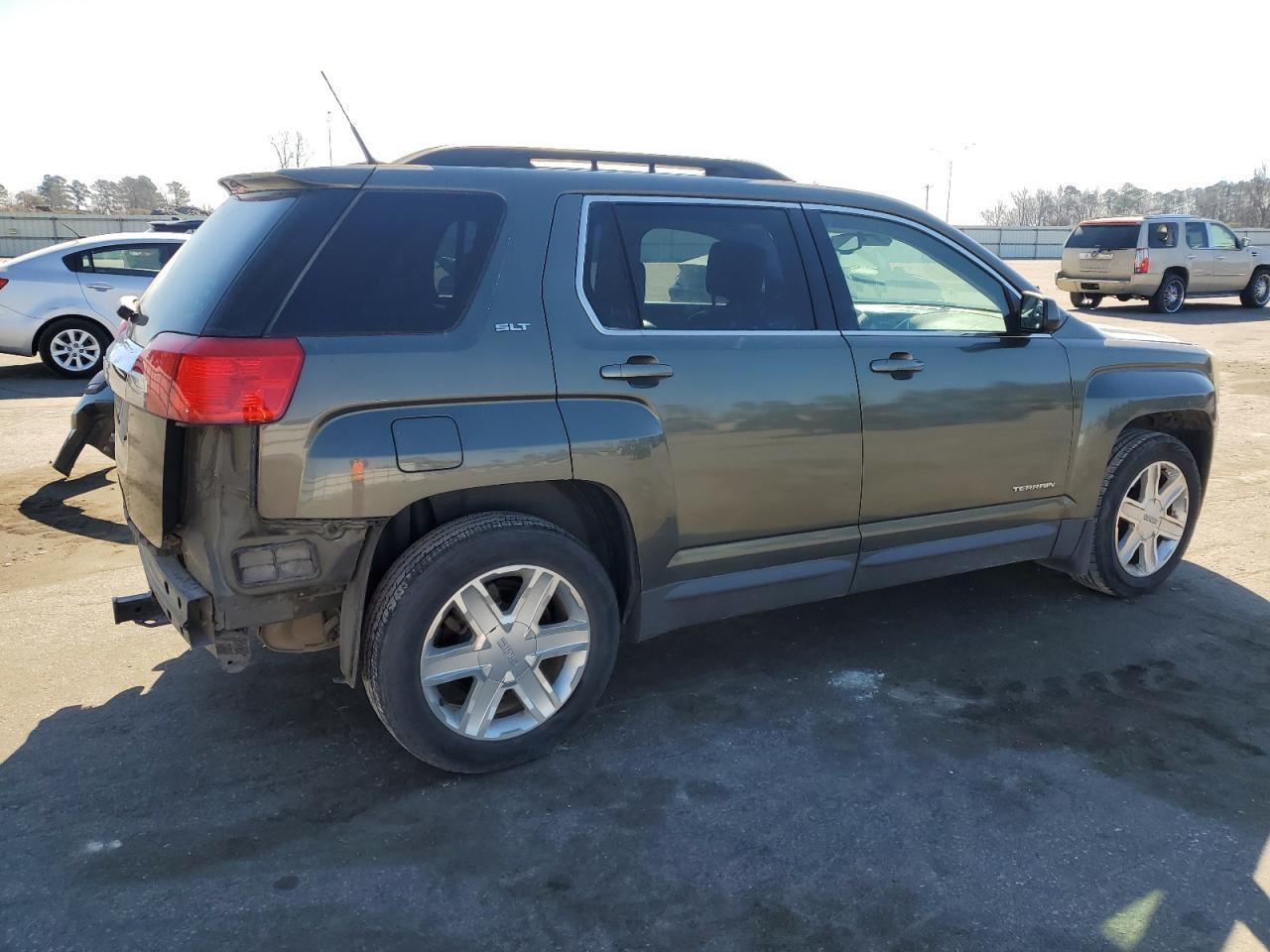 2012 GMC TERRAIN SL - Image 3