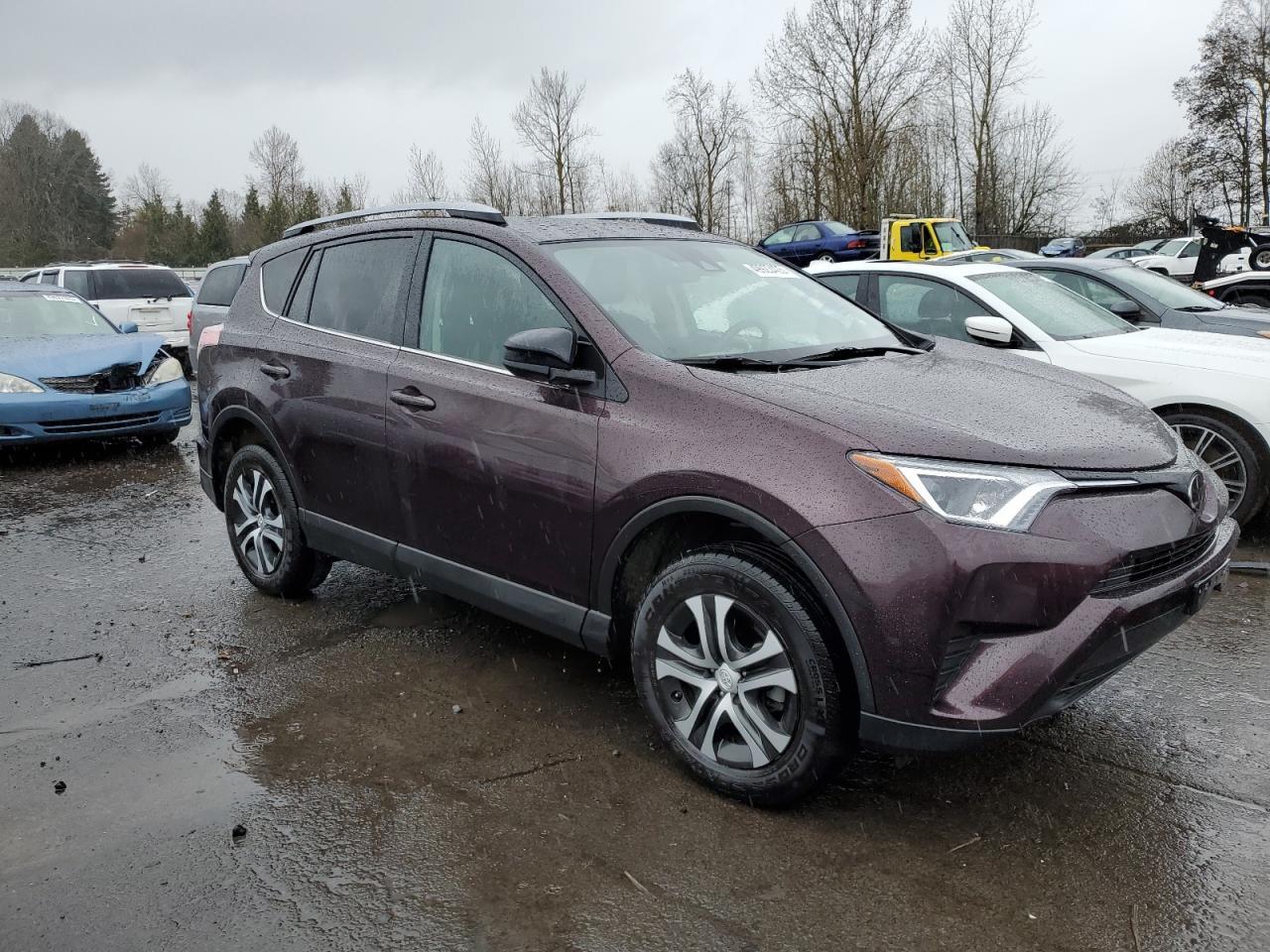 2018 TOYOTA RAV4 LE - Image 4