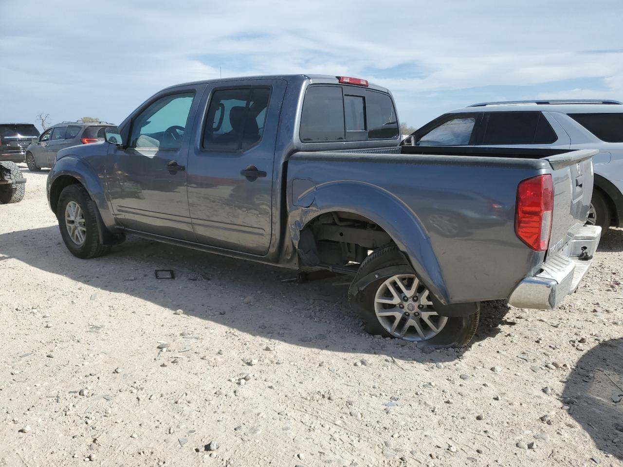 2019 NISSAN FRONTIER S - Фото 2