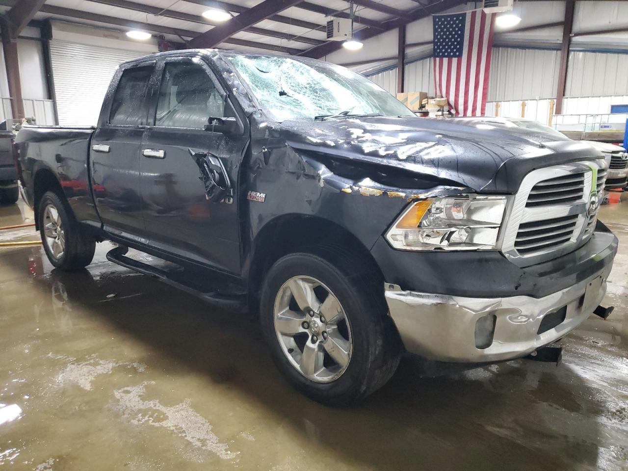 2015 RAM 1500 SLT - Image 4