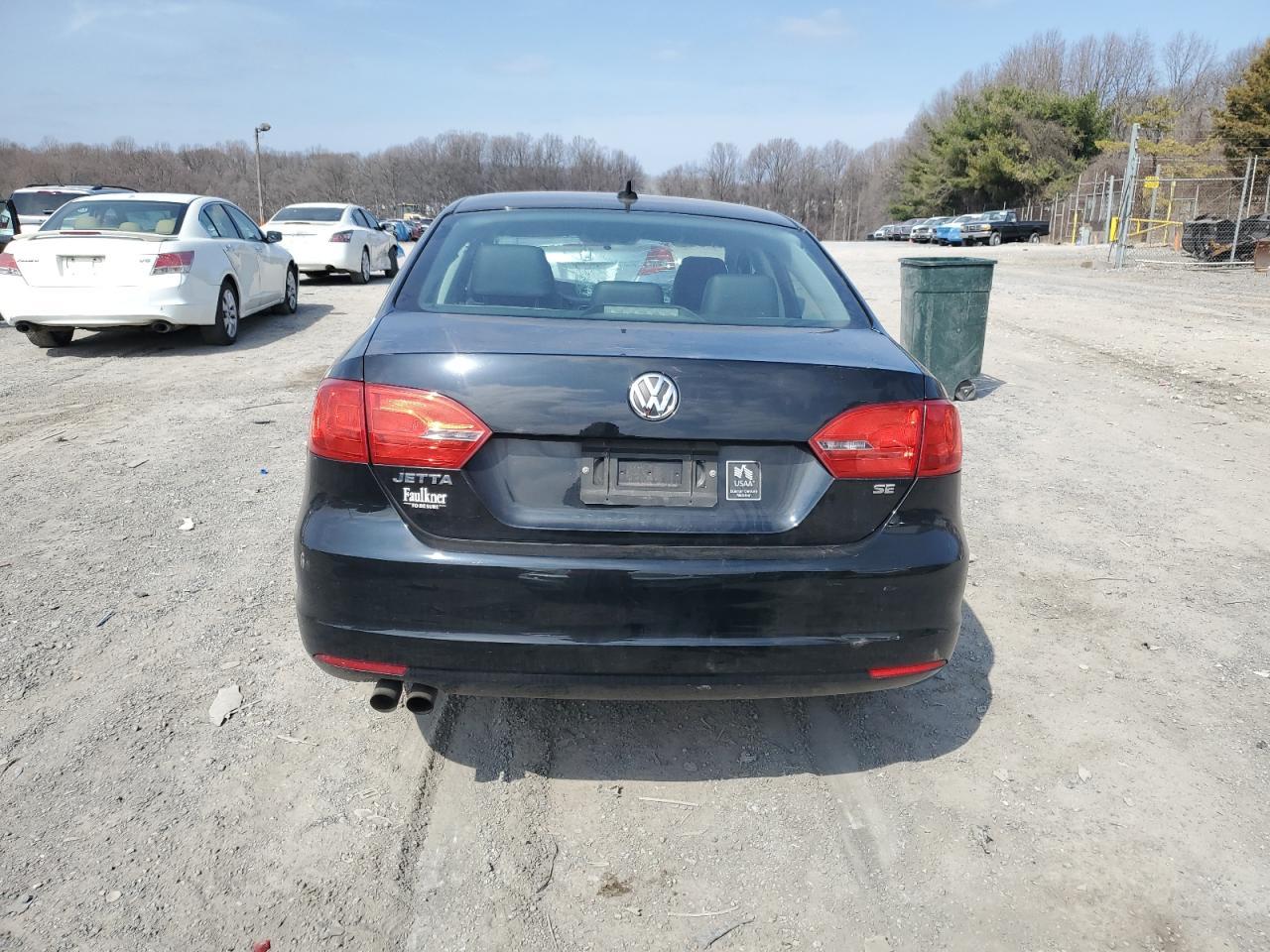 2014 VOLKSWAGEN JETTA SE - Image 6