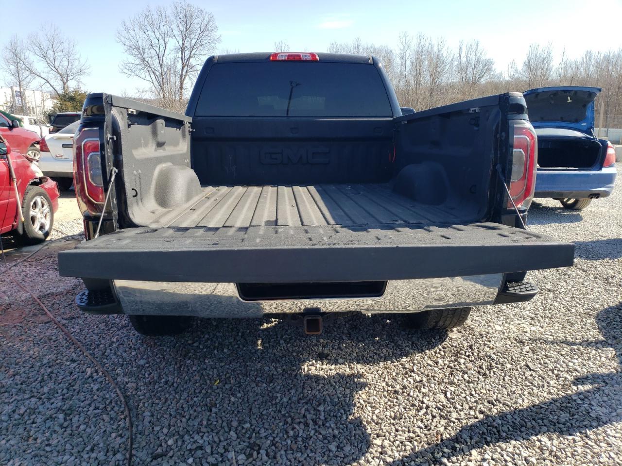 2017 GMC SIERRA K15 - Фото 6