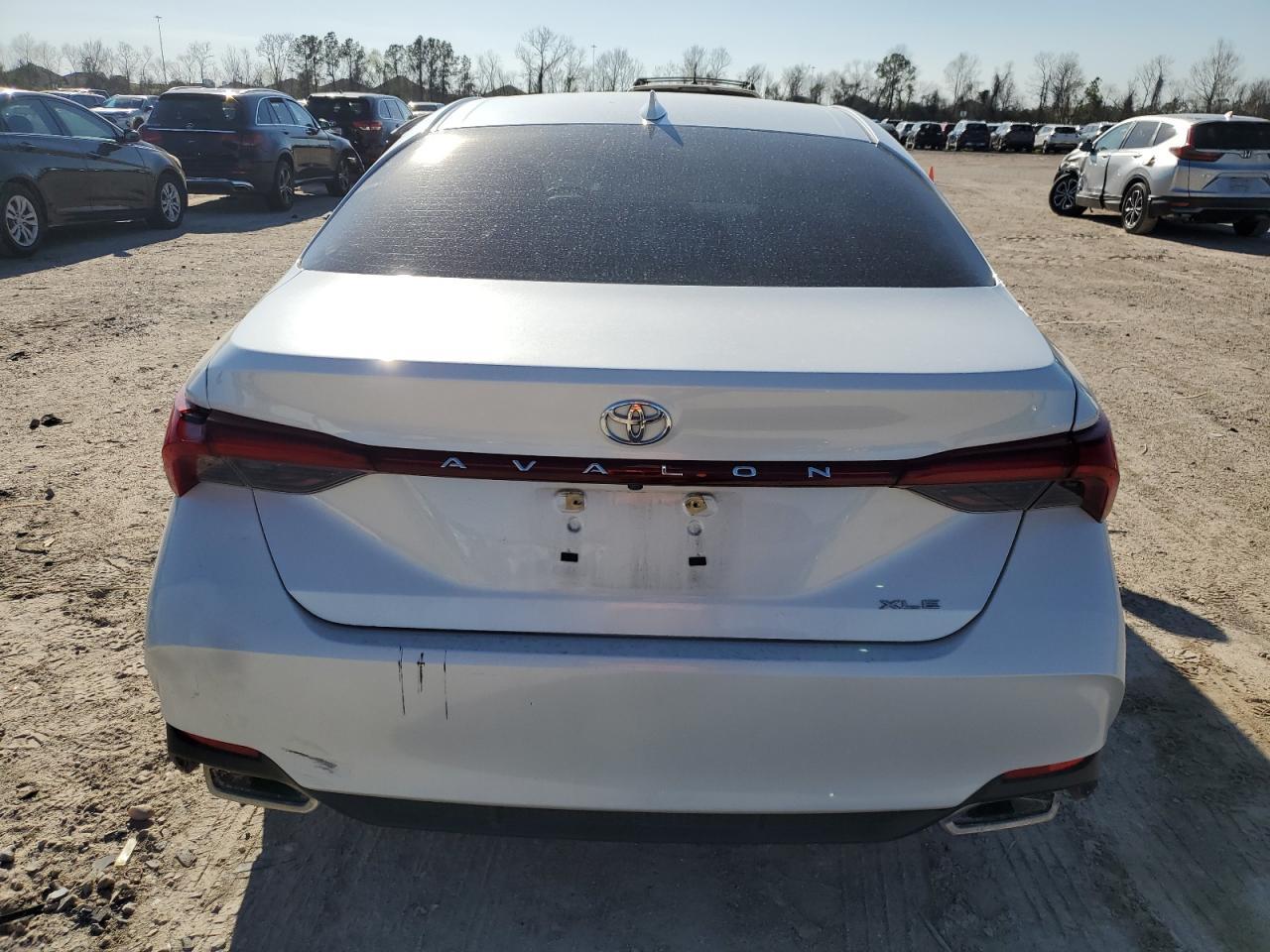 2019 TOYOTA AVALON XLE - Image 6