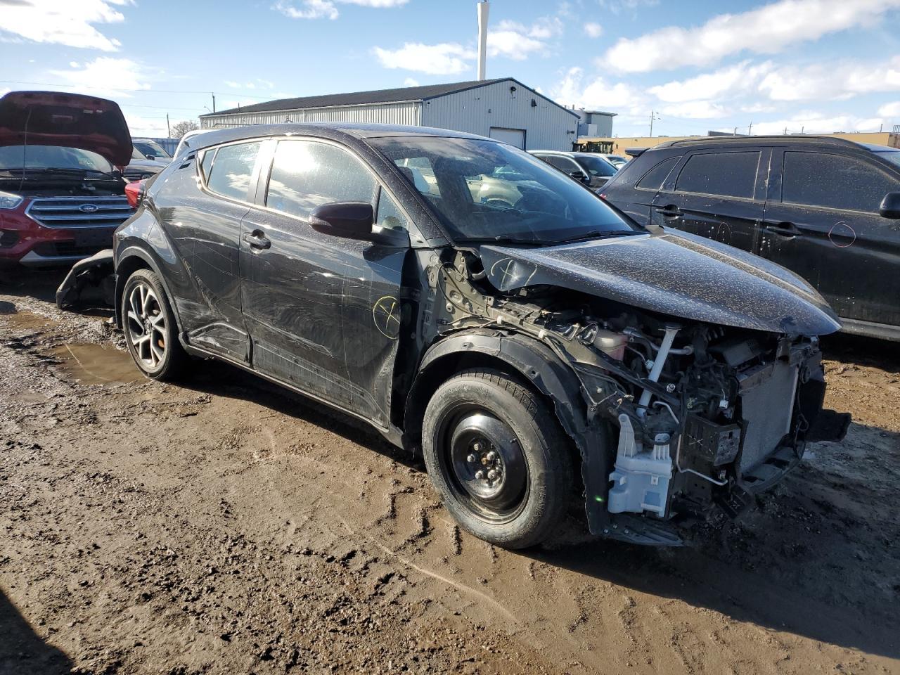 2018 TOYOTA C-HR XLE - Фото 4
