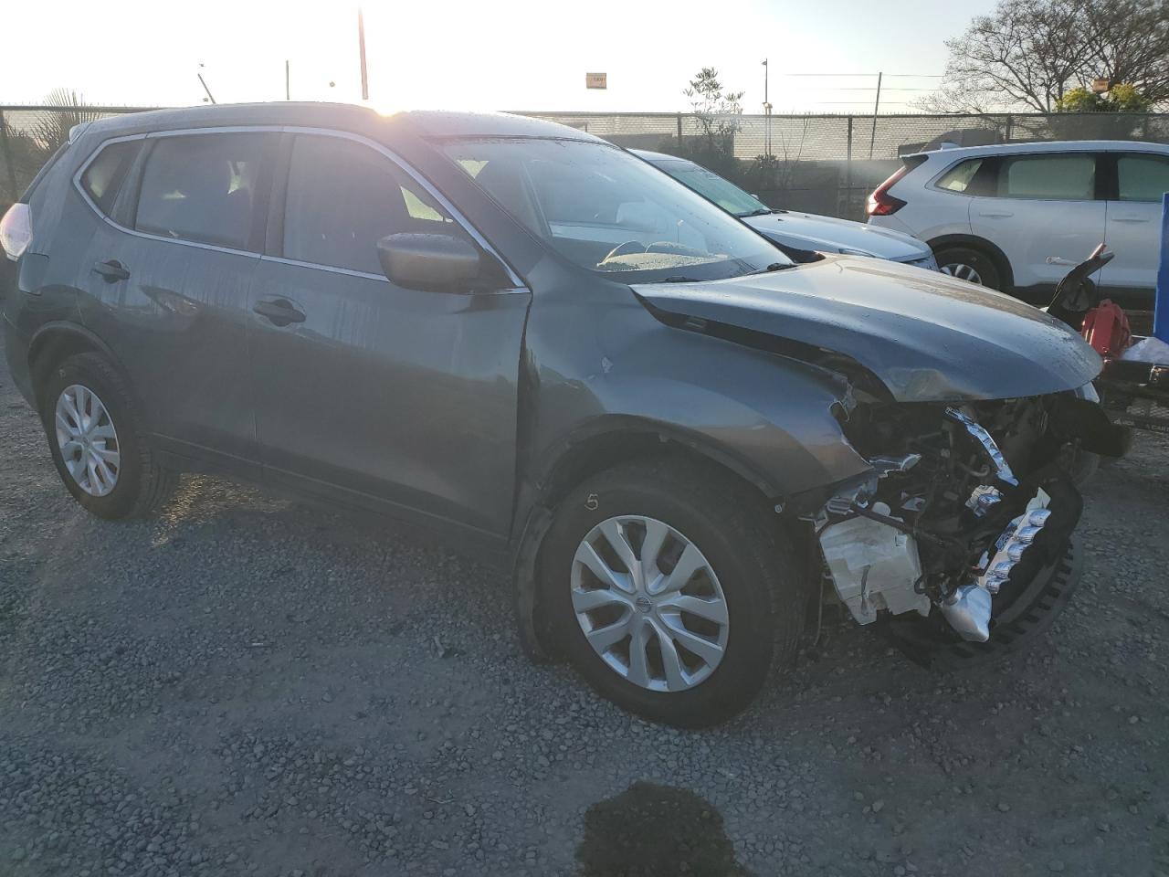 2016 NISSAN ROGUE S - Фото 4