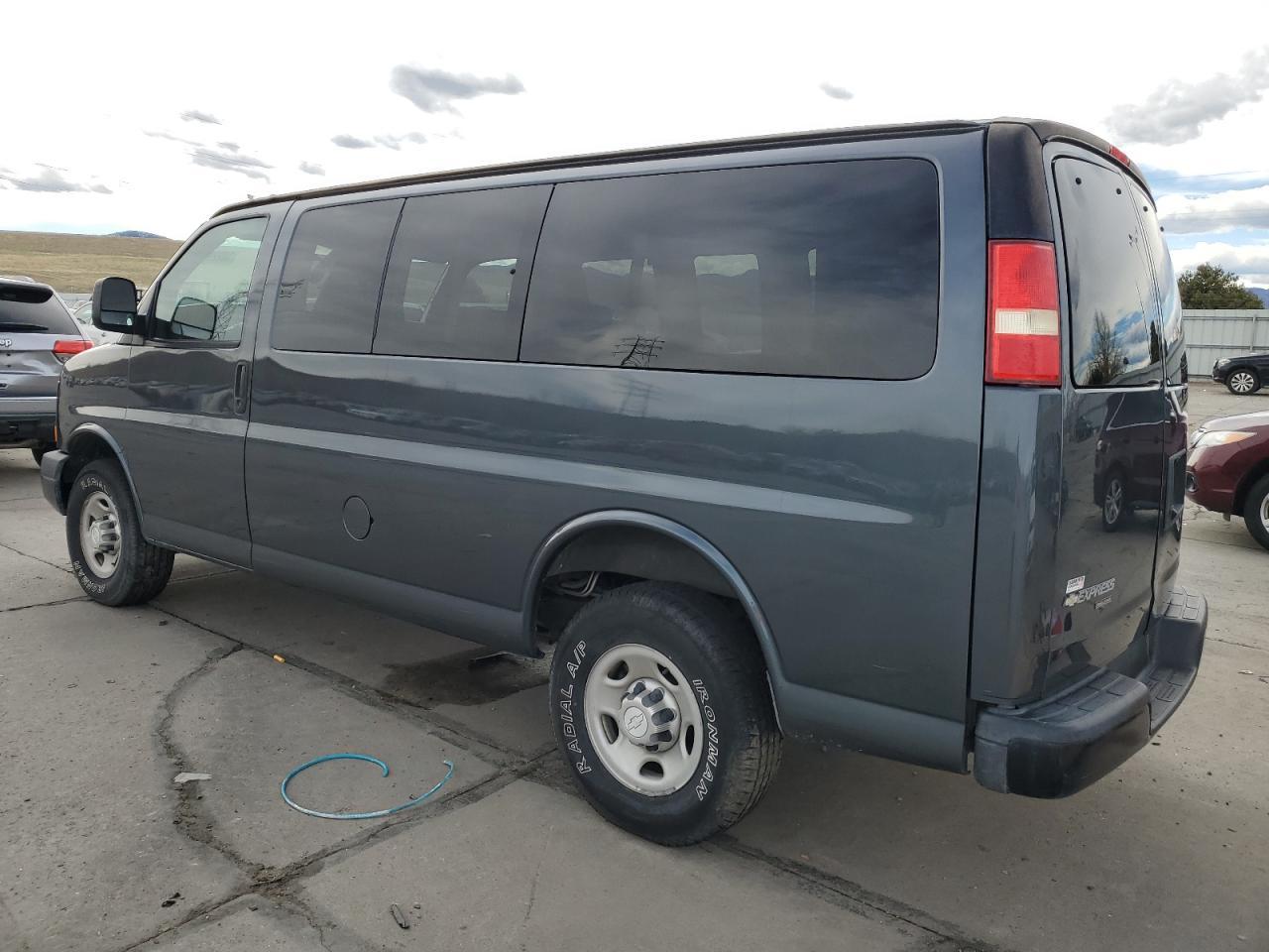 2015 CHEVROLET EXPRESS G2 - Image 2
