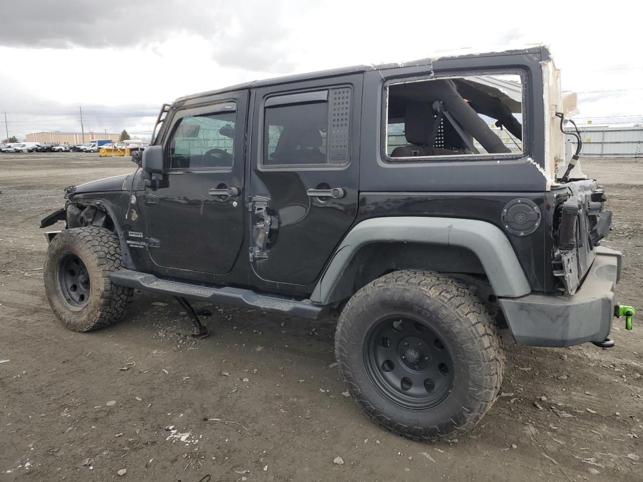 2014 JEEP WRANGLER U - Image 2