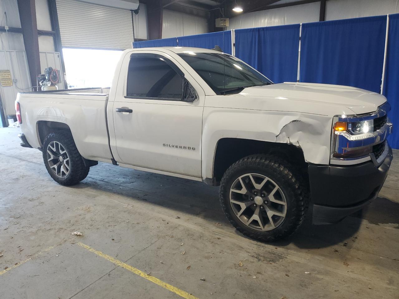 2017 CHEVROLET SILVERADO - Image 4