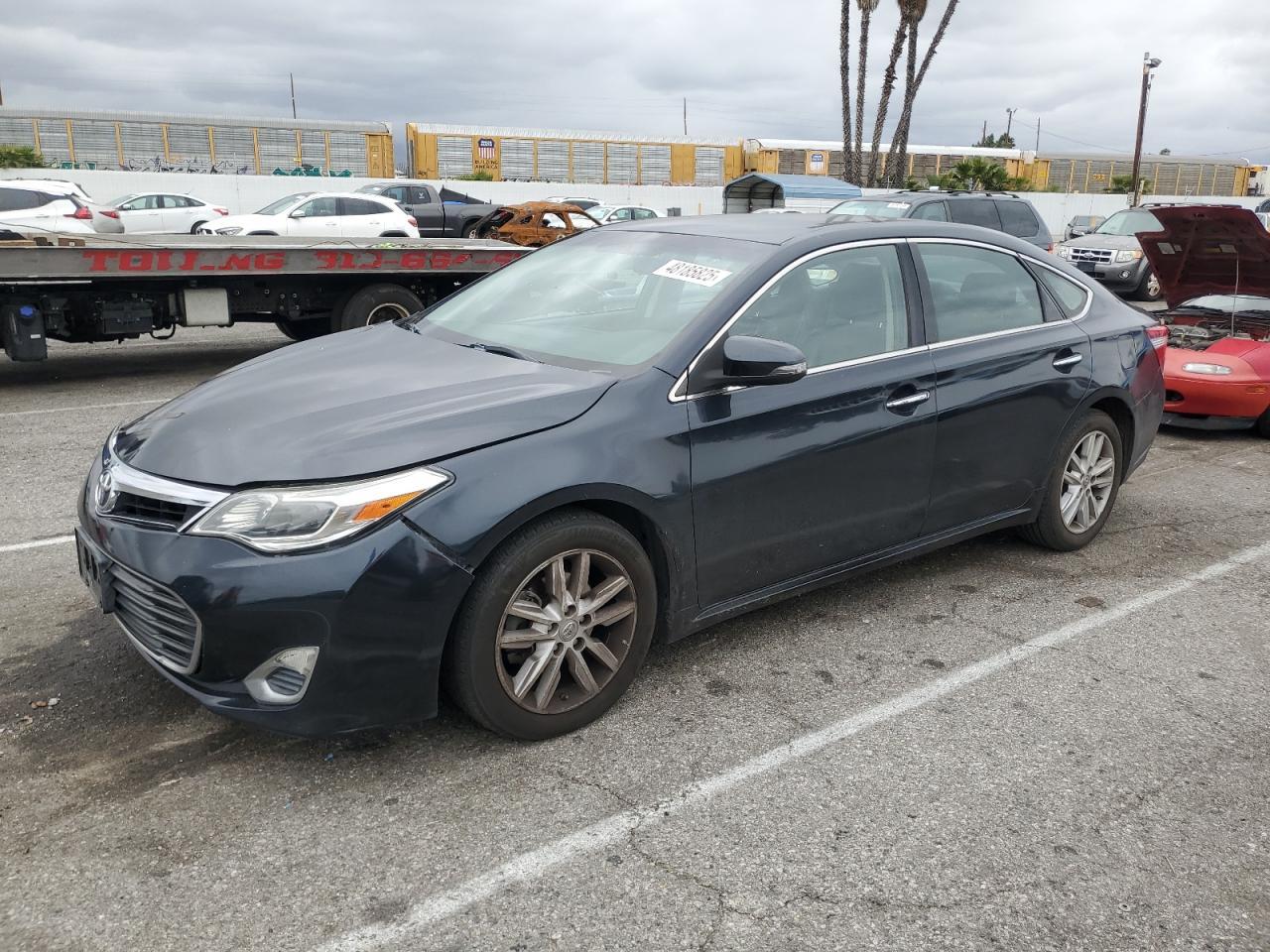 2015 TOYOTA AVALON XLE