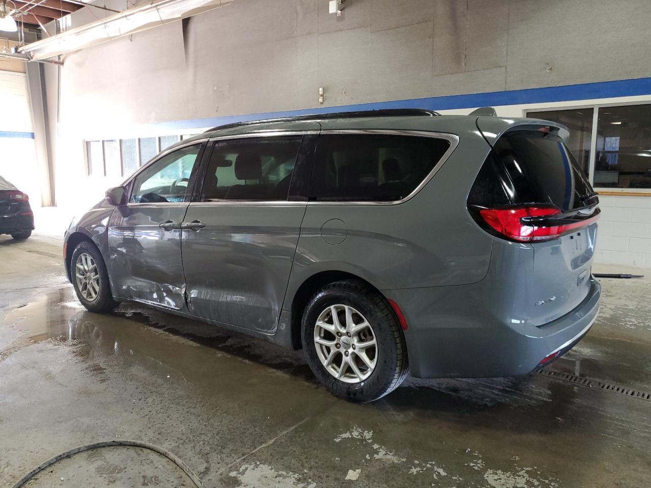 2022 CHRYSLER PACIFICA T - Image 2