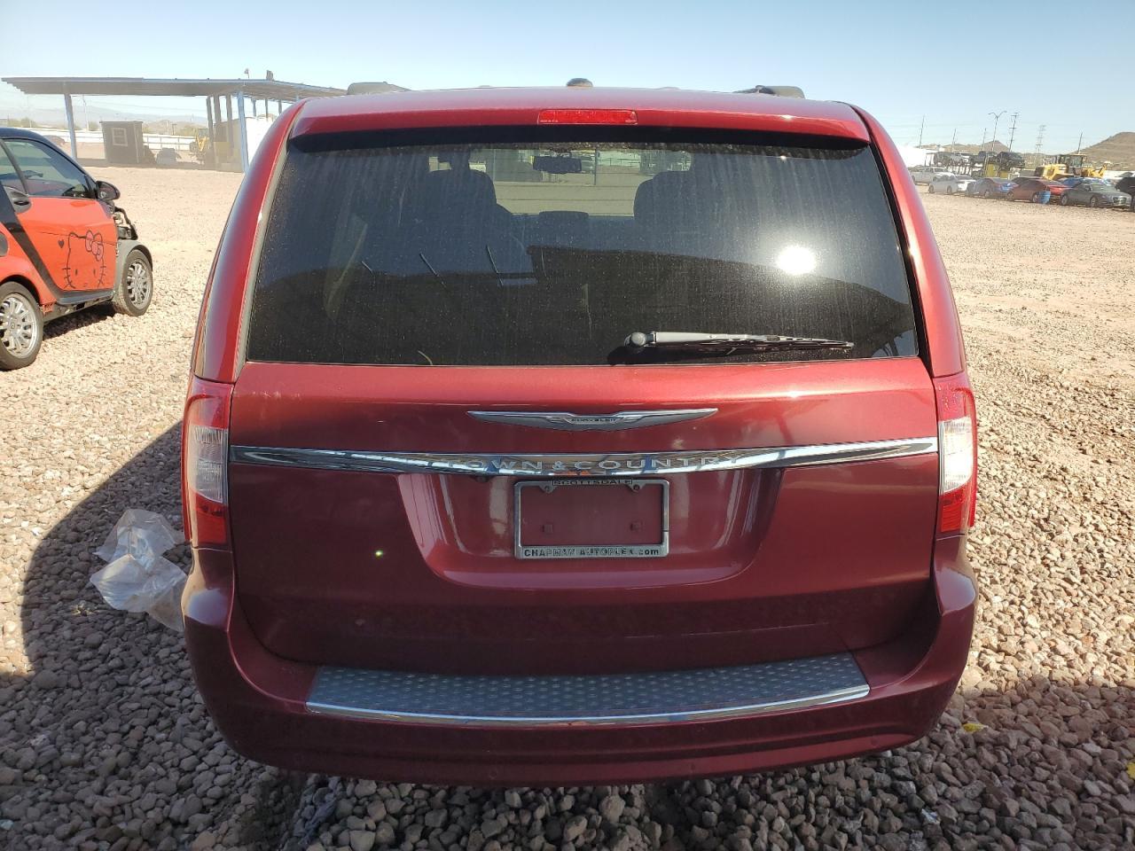 2014 CHRYSLER TOWN & COU - Фото 6