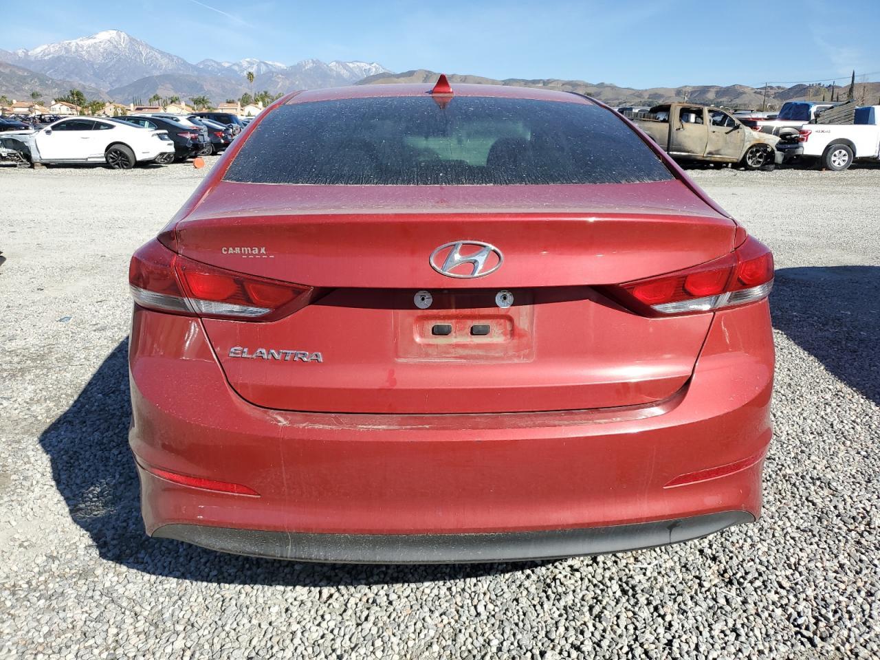 2018 HYUNDAI ELANTRA SE - Фото 6