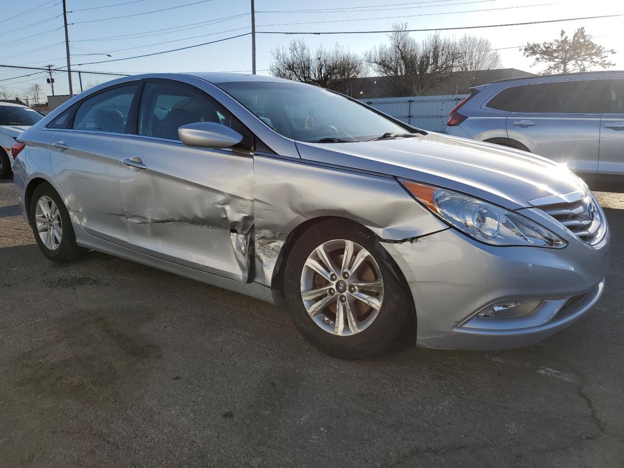 2013 HYUNDAI SONATA GLS - Фото 4