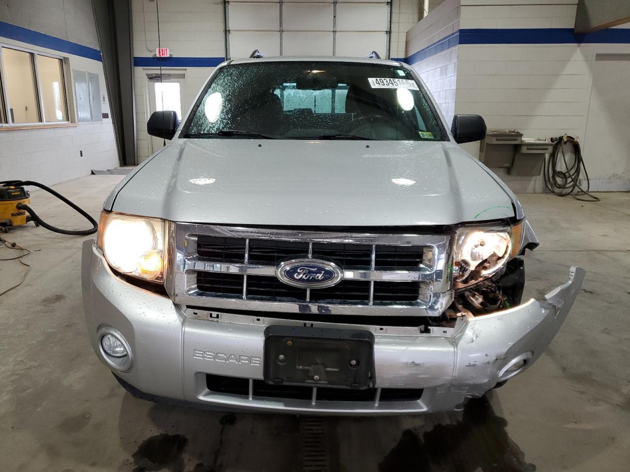 2012 FORD ESCAPE XLT - Image 5