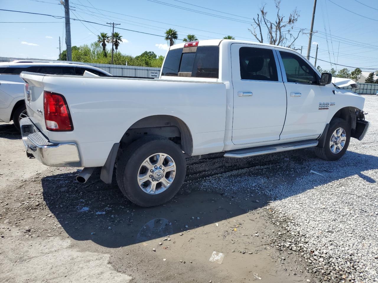 2017 RAM 2500 SLT - Image 3