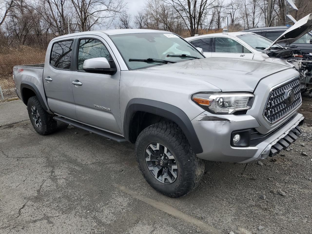 2018 TOYOTA TACOMA DOU - Фото 4