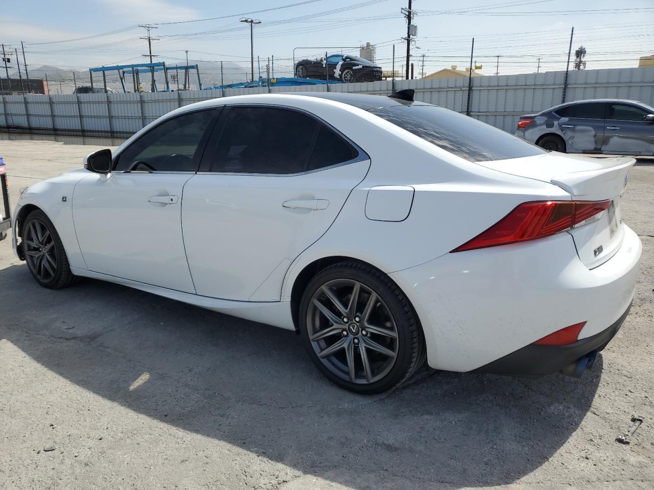 2017 LEXUS IS 350 - Фото 2