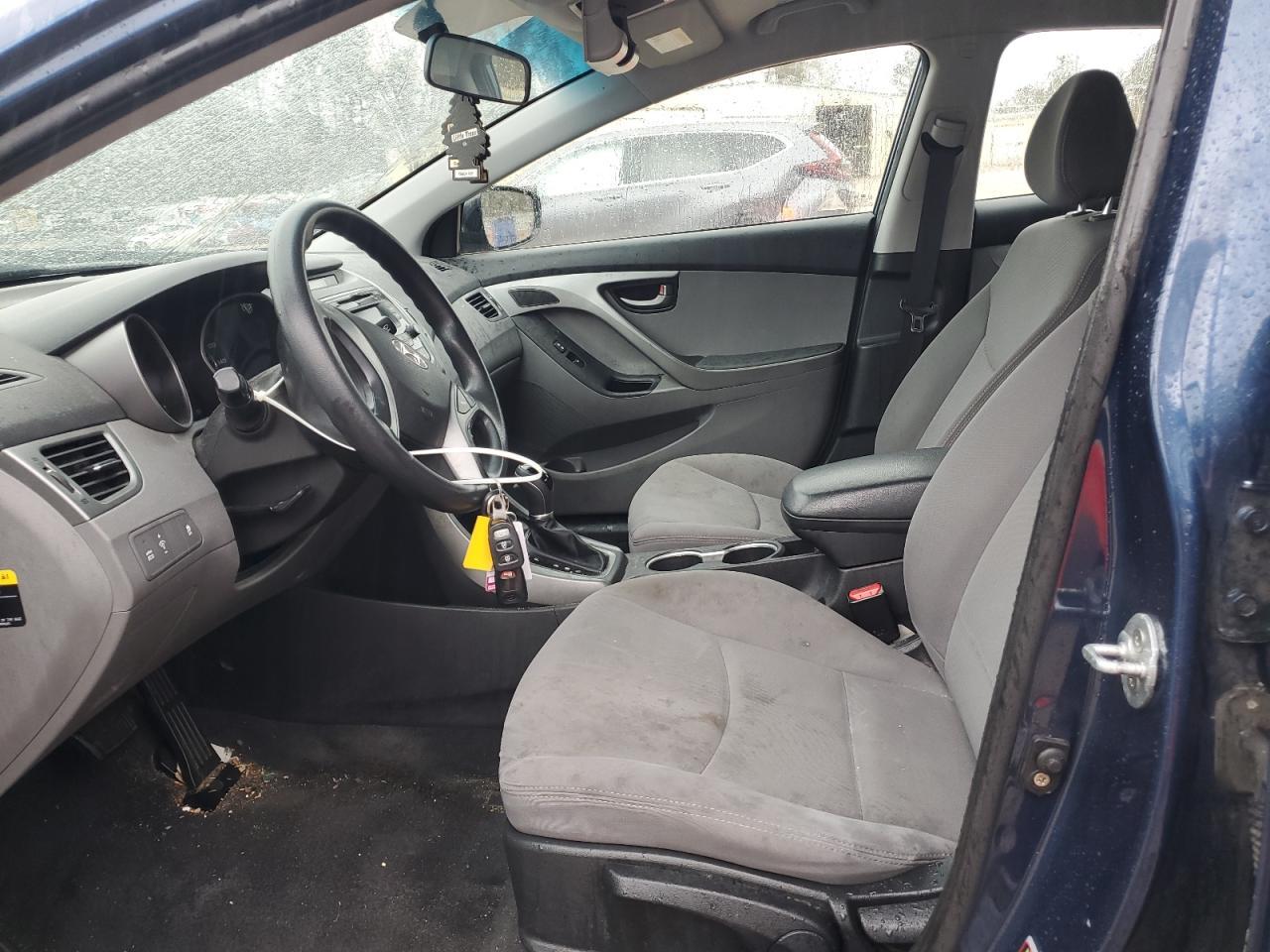 2015 HYUNDAI ELANTRA SE - Image 7