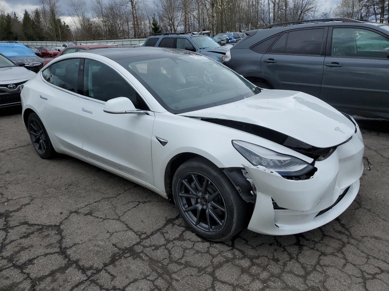 2019 TESLA MODEL 3 - Фото 4