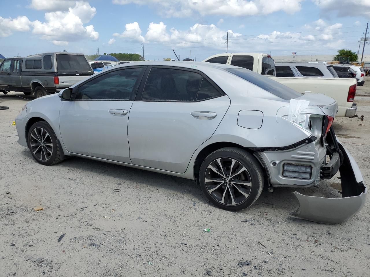 2018 TOYOTA COROLLA L - Image 2