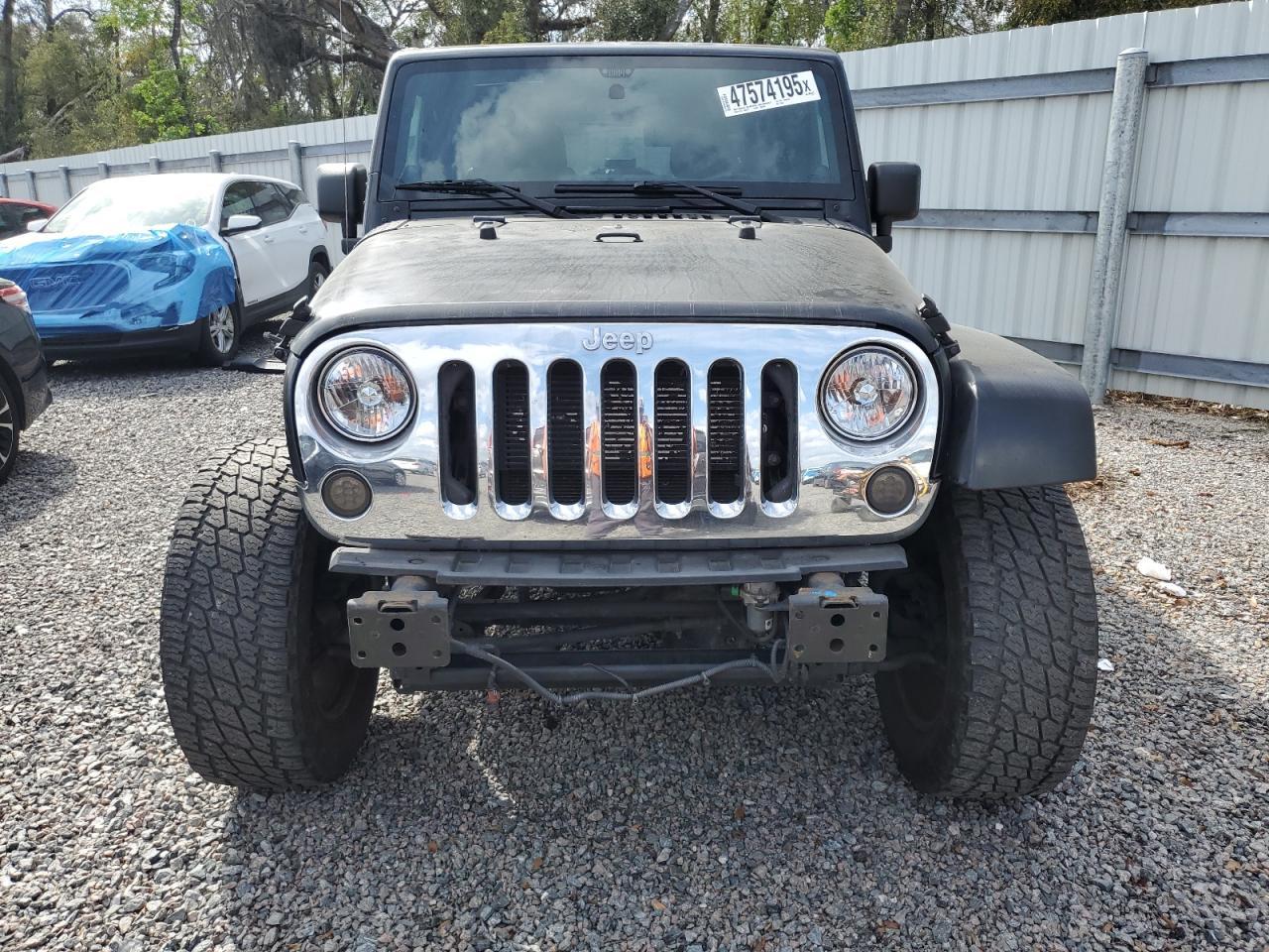 2012 JEEP WRANGLER U - Image 5