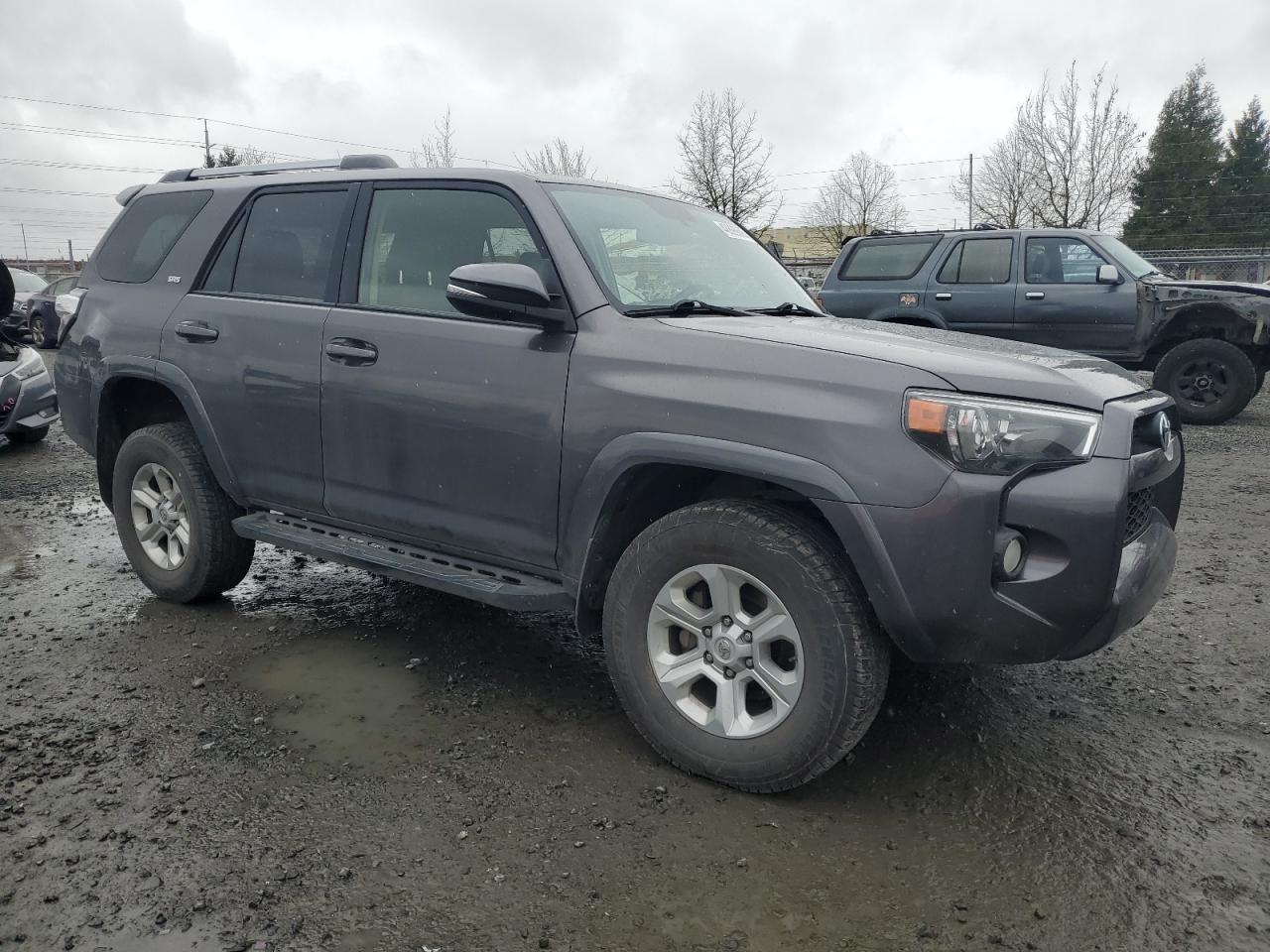 2019 TOYOTA 4RUNNER SR - Image 4