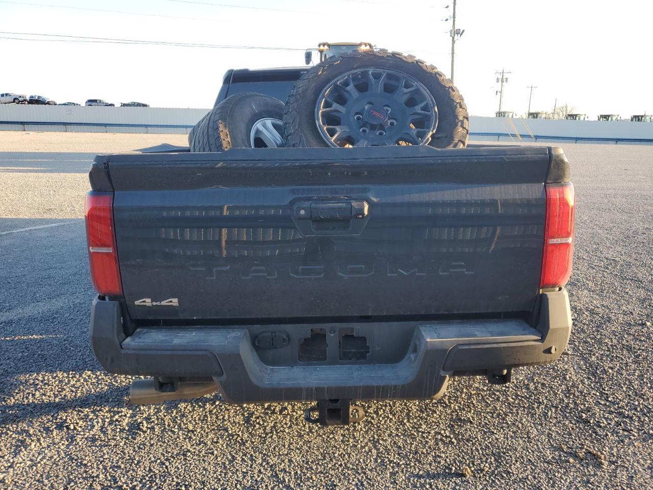 2024 TOYOTA TACOMA DOU - Фото 6