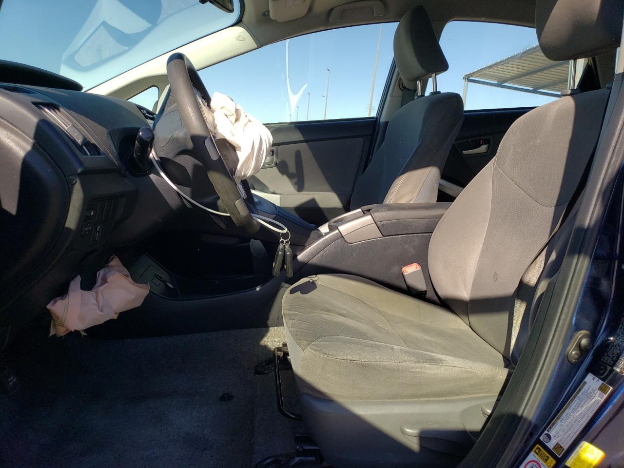 2013 TOYOTA PRIUS - Фото 7