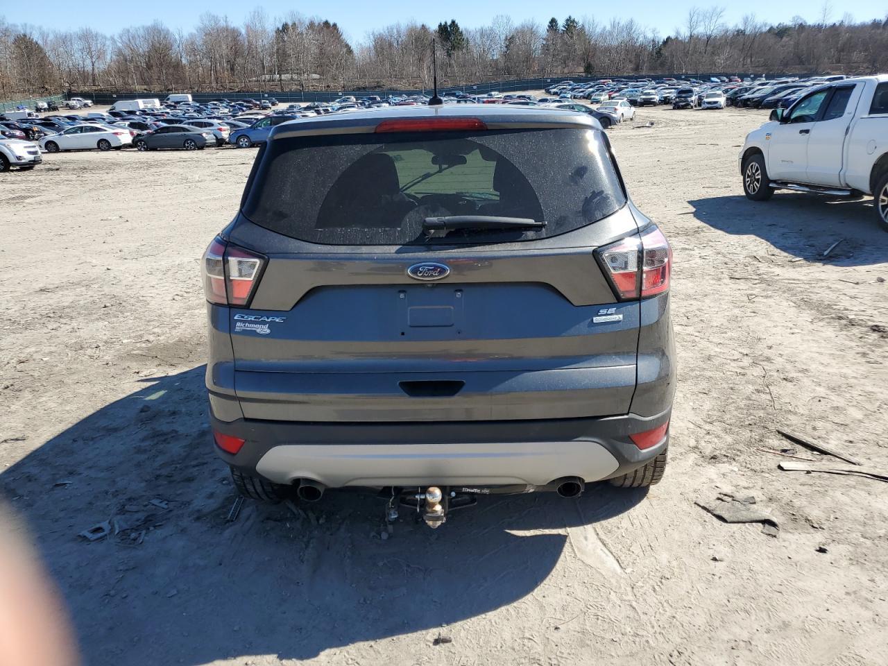 2017 FORD ESCAPE SE - Image 6
