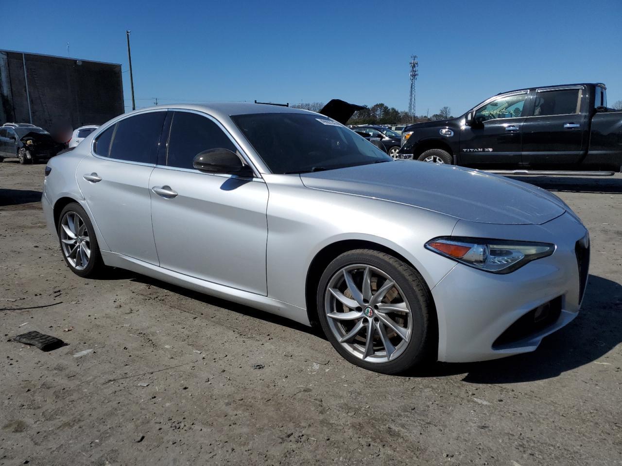 2017 ALFA ROMEO GIULIA Q4 - Фото 4