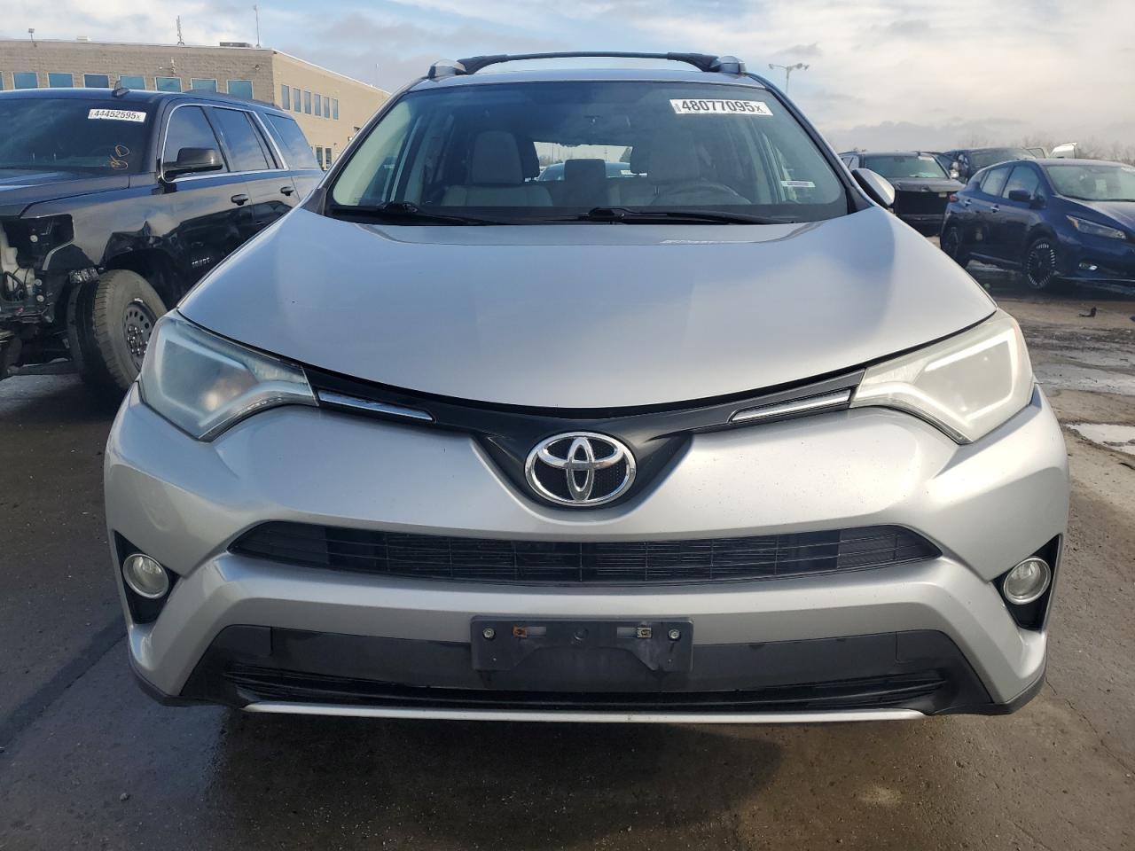2016 TOYOTA RAV4 XLE - Image 5