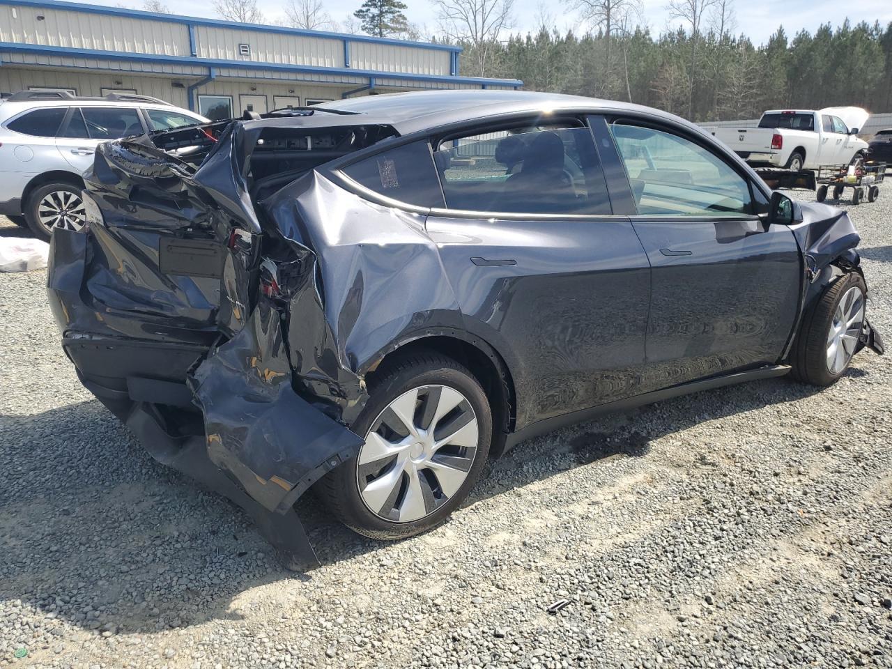 2024 TESLA MODEL Y - Image 3