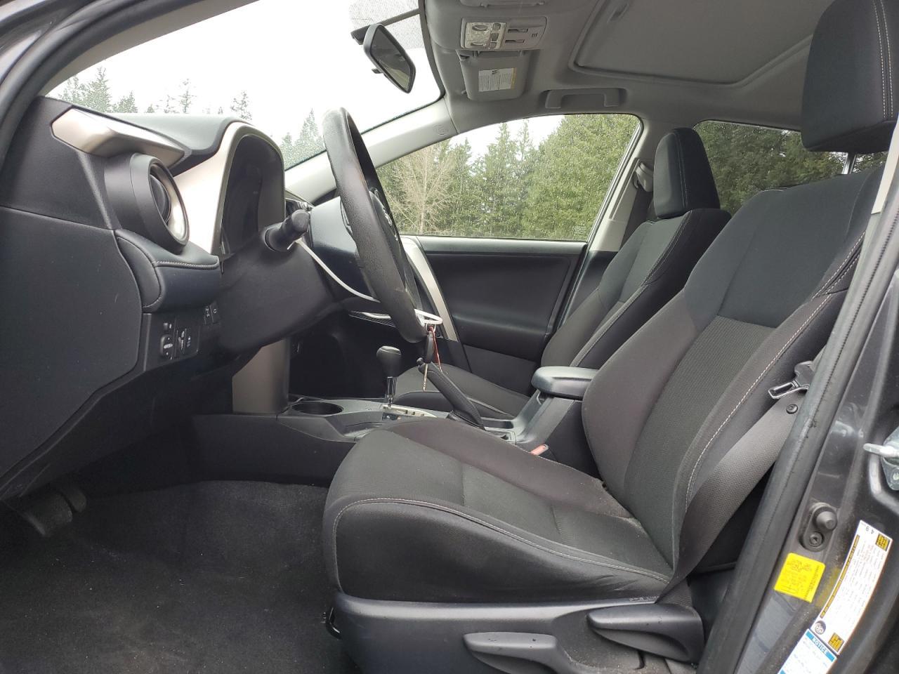 2015 TOYOTA RAV4 XLE - Image 7