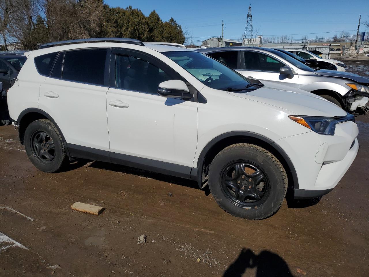 2018 TOYOTA RAV4 LE - Image 4