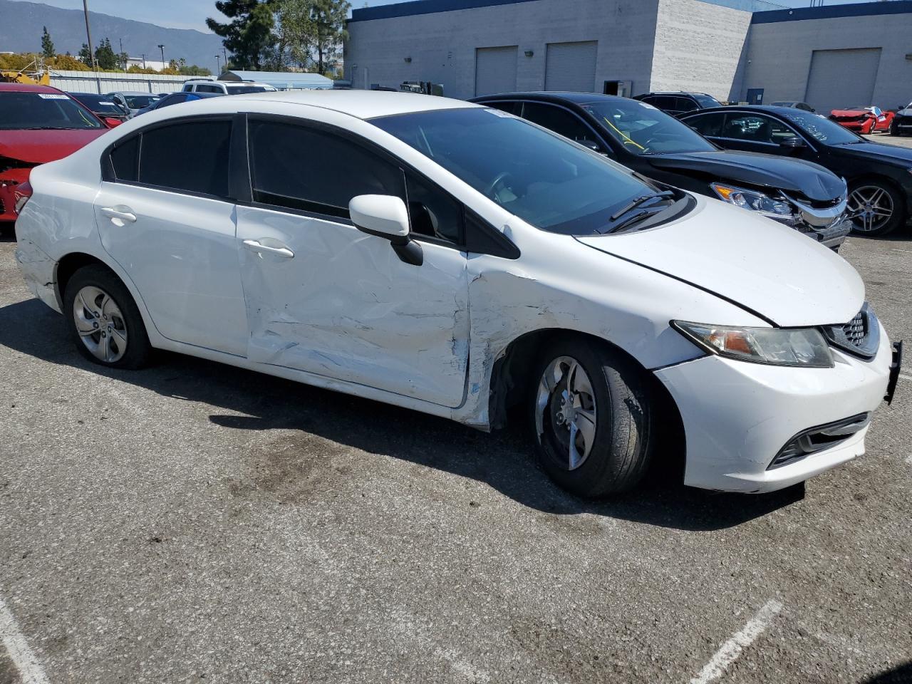 2015 HONDA CIVIC LX - Image 4