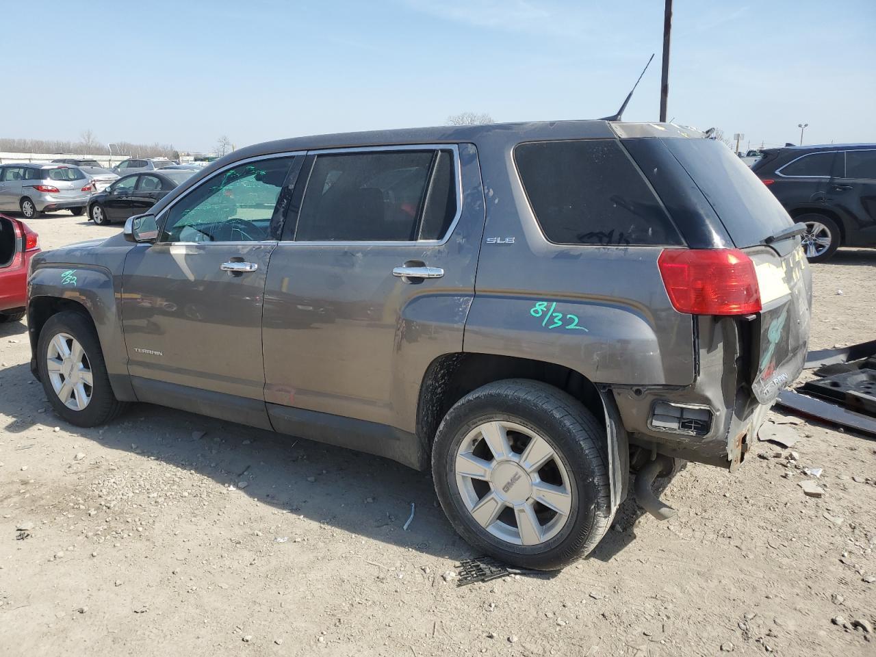 2012 GMC TERRAIN SL - Image 2