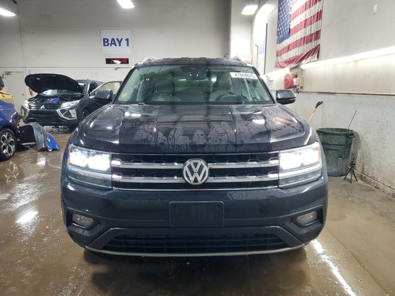 2018 VOLKSWAGEN ATLAS SE - Image 5