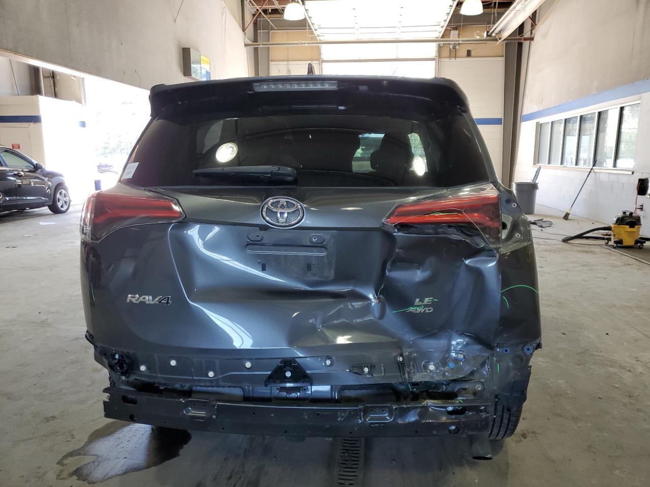 2018 TOYOTA RAV4 LE - Image 6