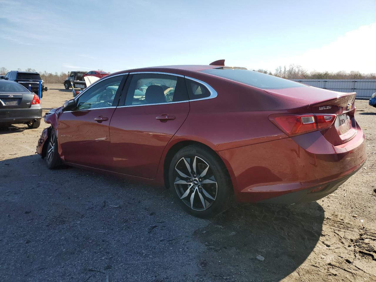 2017 CHEVROLET MALIBU LT - Image 2