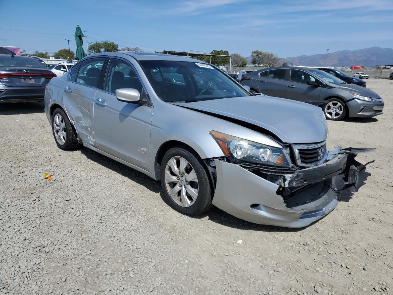 2010 HONDA ACCORD EXL - Image 4