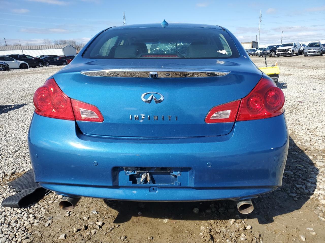 2012 INFINITI G37 - Image 6