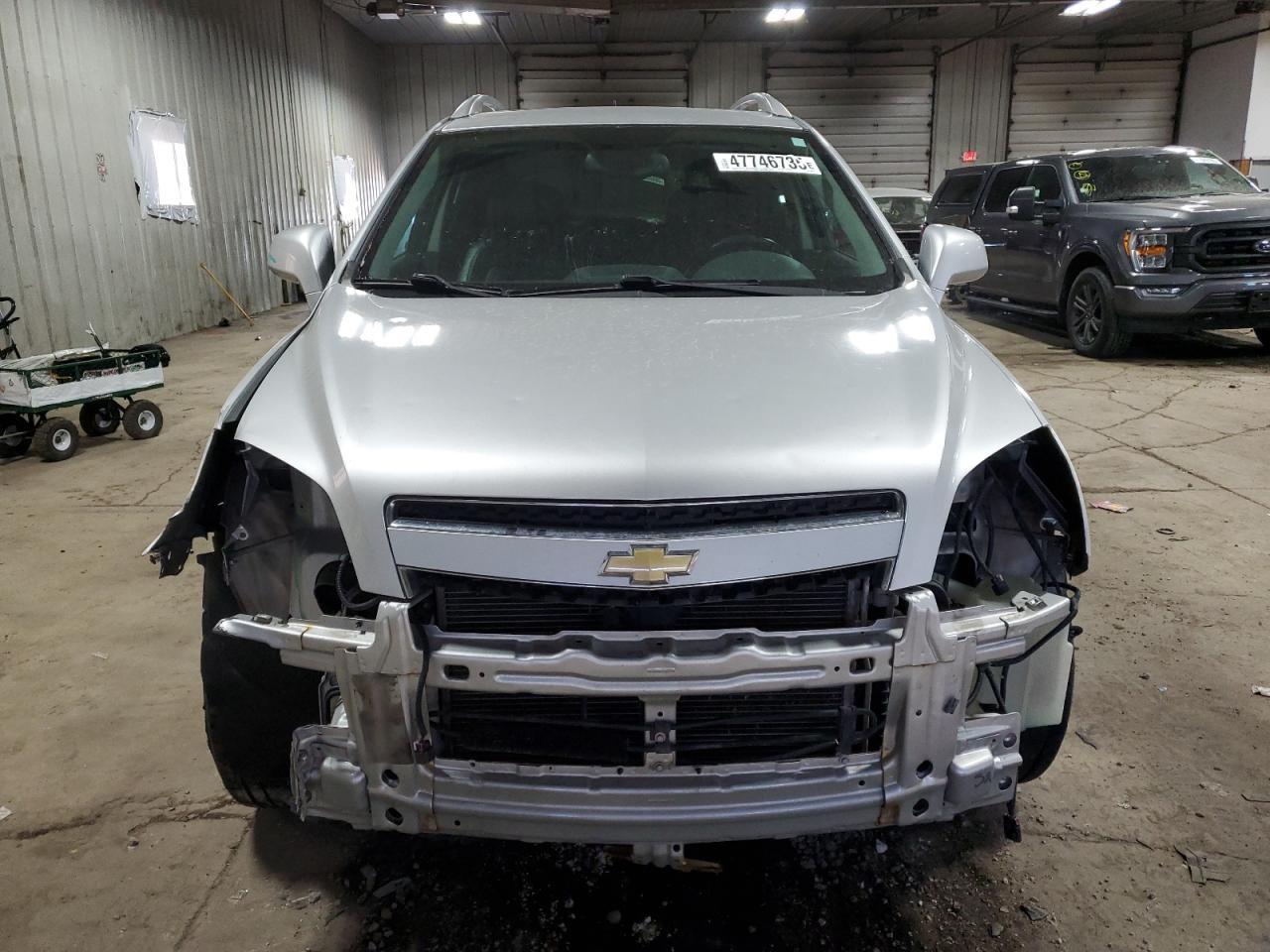 2014 CHEVROLET CAPTIVA LT - Image 5