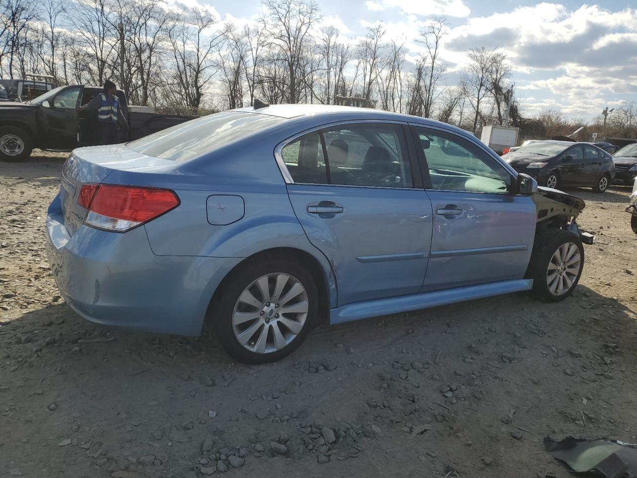 2011 SUBARU LEGACY 2.5 - Image 3