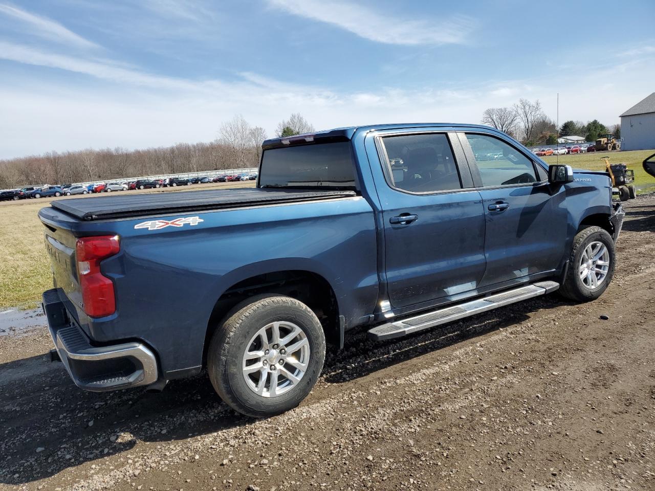 2021 CHEVROLET SILVERADO - Фото 3