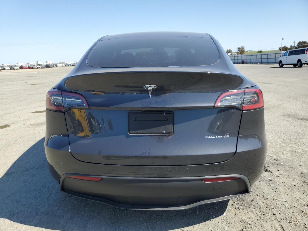 2024 TESLA MODEL Y - Image 6